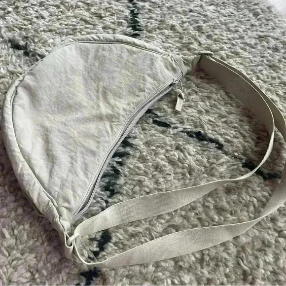 NYLON cream crossbody purse - Picture 4 of 5